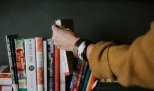 Tips Sebelum Membeli Buku